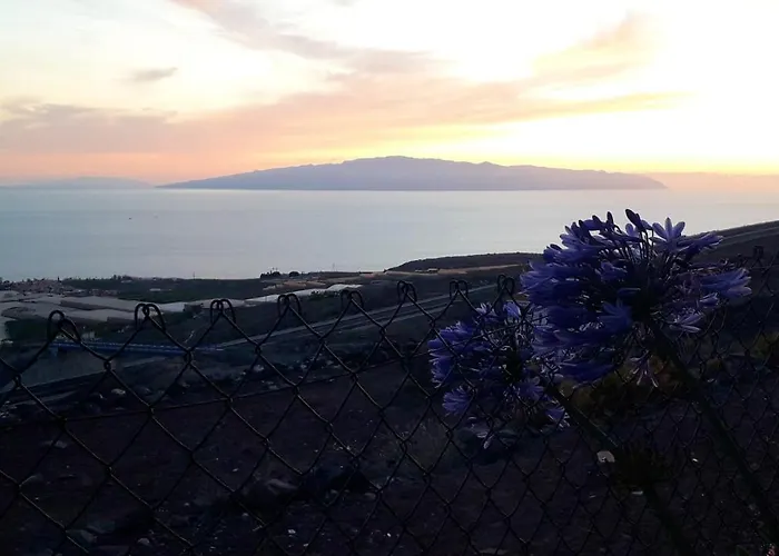 House With View And Jacuzzi In Adeje