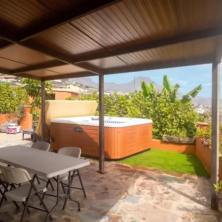 House With View And Jacuzzi In Adeje 別荘 *