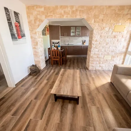 House With View And Jacuzzi In Adeje אדחה